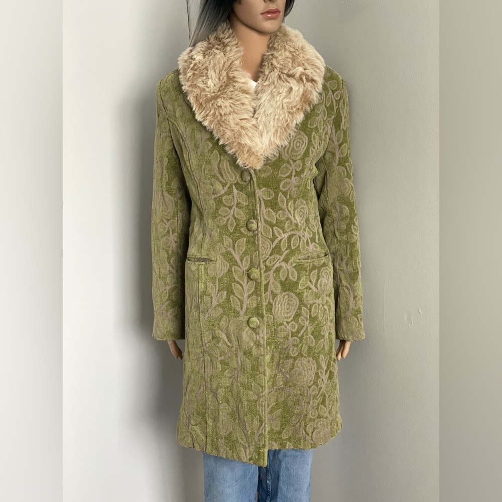 Atmosphere Coat Size Medium